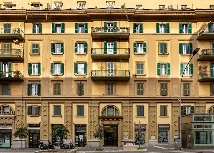 Apartament Domus Vespignani In Metro Lodi E San Giovanni - The Bright Spot